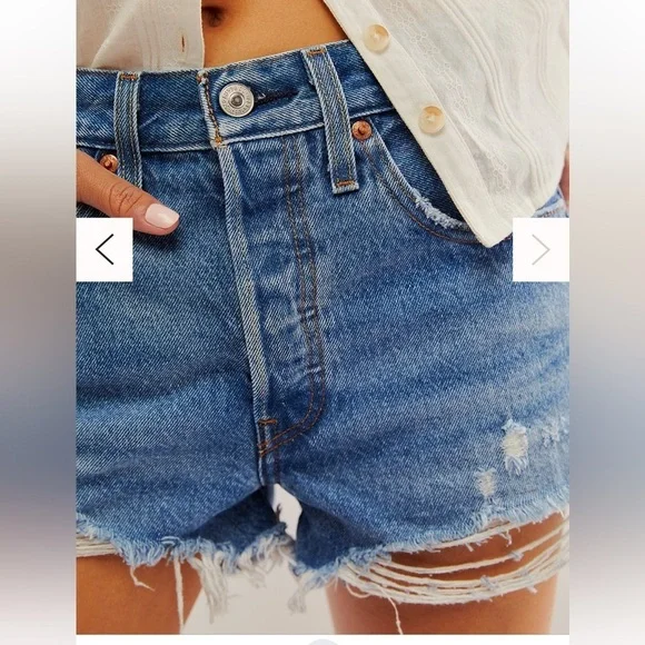 ✨2 for $35 ALL SHORTS!✨ 501® ORIGINAL FIT HIGH RISE WOMEN'S SHORTS 26 (US 2) - Picture 2 of 7